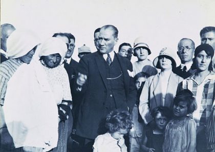 Fotoğraflarla Atatürk