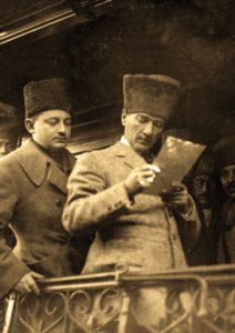 Fotoğraflarla Atatürk